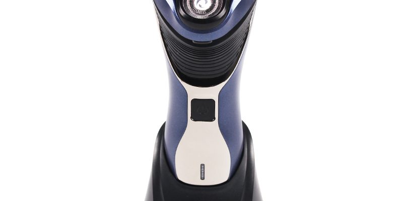 Three cutter head floating electric shaver (2)